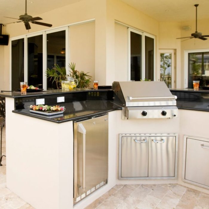 Outdoor kitchen